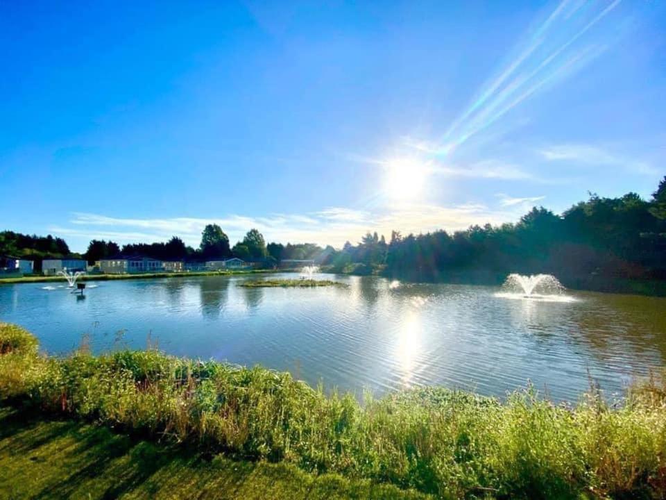 Ebor Lodge With Hot Tub Pocklington Exteriér fotografie